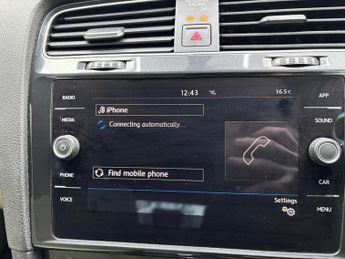 VOLKSWAGEN GOLF 1.0 TSI SE Hatchback 5dr Petrol DSG Euro 6 (s/s) (115 ps)