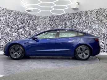TESLA Model 3 Standard Range Plus Saloon 4dr Electric Auto RWD (241 bhp)