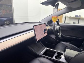 TESLA Model 3 Standard Range Plus Saloon 4dr Electric Auto RWD (241 bhp)