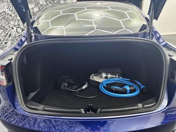 TESLA Model 3 Standard Range Plus Saloon 4dr Electric Auto RWD (241 bhp)