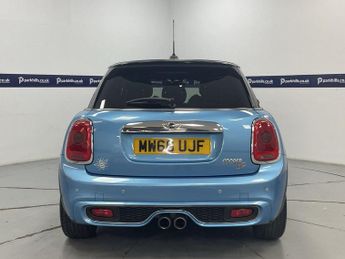 MINI HATCH 2.0 Cooper SD Hatchback 5dr Diesel Manual Euro 6 (s/s) (170 ps) 