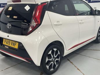 TOYOTA AYGO 1.0 VVT-i x-trend Hatchback 5dr Petrol Manual Euro 6 (71 ps) - A