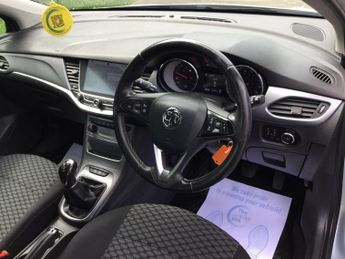 VAUXHALL ASTRA 1.6 CDTi ecoTEC BlueInjection Tech Line Nav Sports Tourer 5dr Di
