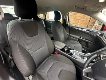 FORD MONDEO 2.0 TDCi Titanium Hatchback 5dr Diesel Powershift Euro 6 (s/s) (