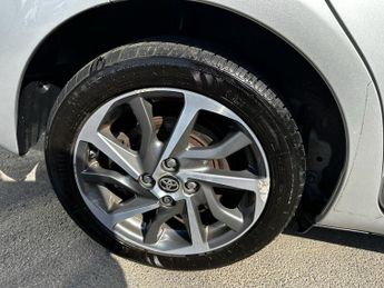 TOYOTA YARIS 1.5 VVT-h Y20 Hatchback 5dr Petrol Hybrid E-CVT Euro 6 (s/s) (10