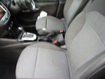 VAUXHALL CROSSLAND 1.2 Turbo Elite Nav SUV 5dr Petrol Automatic  Euro 6 (s/s) (130 