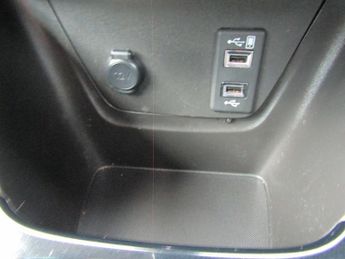 VAUXHALL CROSSLAND 1.2 Turbo Elite Nav SUV 5dr Petrol Automatic  Euro 6 (s/s) (130 