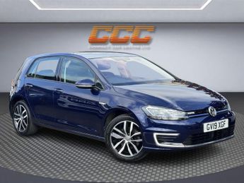 Volkswagen Golf 35.8kWh e-Golf Hatchback 5dr Electric Auto (136 ps)