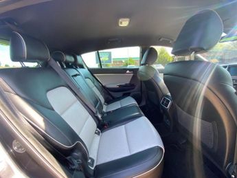 KIA SPORTAGE 1.6 T-GDi GT-Line SUV 5dr Petrol DCT AWD Euro 6 (174 bhp)