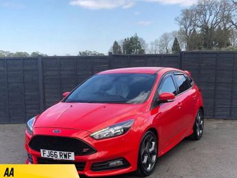 Ford Focus 2.0 TDCi ST-2 Hatchback 5dr Diesel Manual Euro 6 (s/s) (185 ps)