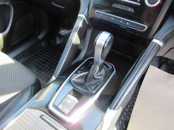 RENAULT KOLEOS 2l 5d  AUTO  177 BHP