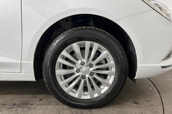 MG MG 5 52.5kWh Excite Estate 5dr Electric Auto (156 ps) Rear Parking Ca