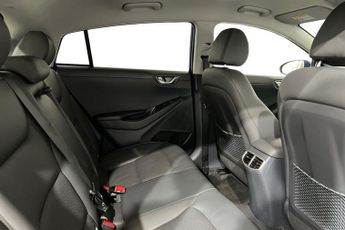 HYUNDAI IONIQ 38.3kWh Premium SE Hatchback 5dr Electric Auto (136 ps) Parking 