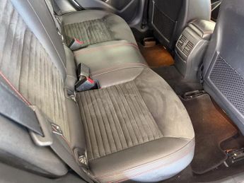 MERCEDES-BENZ A-CLASS 2.1 A200d AMG Line (Executive) Hatchback 5dr Diesel 7G-DCT Euro 