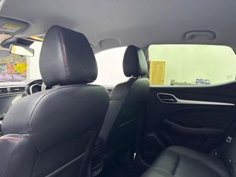 MG MG ZS 1.0 T-GDI Exclusive SUV 5dr Petrol Auto Euro 6 (111 ps)