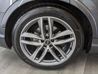 AUDI SQ7 4.0 TDI V8 SUV 5dr Diesel Tiptronic quattro Euro 6 (s/s) (435 ps