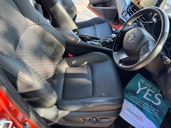 TOYOTA C-HR 2.0 VVT-h Orange Edition SUV 5dr Petrol Hybrid CVT Euro 6 (s/s) 