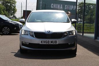 SKODA OCTAVIA 1.6 TDI SCR SE Technology Hatchback 5dr Diesel DSG Euro 6 (s/s) 