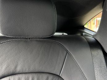 MERCEDES-BENZ GLC 2.0 GLC220d AMG Line (Premium) Coupe 5dr Diesel G-Tronic+ 4MATIC