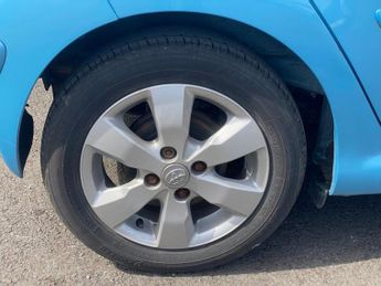 TOYOTA AYGO 1.0 VVT-i Move Hatchback 5dr Petrol Manual Euro 5 (68 ps)