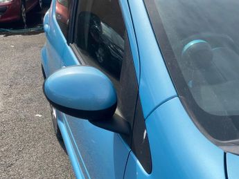 TOYOTA AYGO 1.0 VVT-i Move Hatchback 5dr Petrol Manual Euro 5 (68 ps)