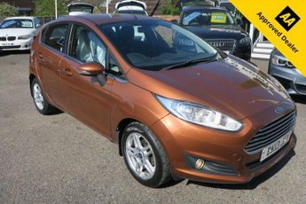 Ford Fiesta 1.25 Zetec Hatchback 5dr Petrol Manual Euro 5 (82 ps) SERVICE HI
