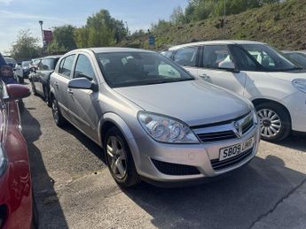 Vauxhall Astra 1.4i 16v Active Hatchback 5dr Petrol Manual (146 g/km, 89 bhp)