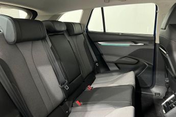 SKODA ENYAQ IV 62kWh 60 Nav Loft SUV 5dr Electric Auto (179 ps) Touchscreen, Ap