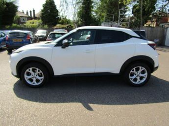 NISSAN JUKE 1.0 DIG-T N-Connecta SUV 5dr Petrol  Automatic Euro 6 (s/s) (114