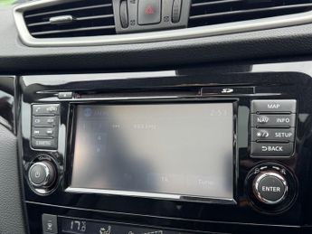 NISSAN QASHQAI 1.6 dCi Tekna SUV 5dr Diesel XTRON 2WD Euro 6 (s/s) (130 ps)