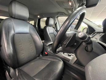 LAND ROVER DISCOVERY SPORT 2.0 TD4 SE Tech SUV 5dr Diesel Auto 4WD Euro 6 (s/s) (180 ps)