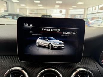 MERCEDES-BENZ A CLASS 2.1 A200d AMG Line (Premium) Hatchback 5dr Diesel 7G-DCT Euro 6 