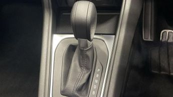 RENAULT CAPTUR 1.6 E-TECH 9.8kWh techno SUV 5dr Petrol Plug-in Hybrid Auto Euro