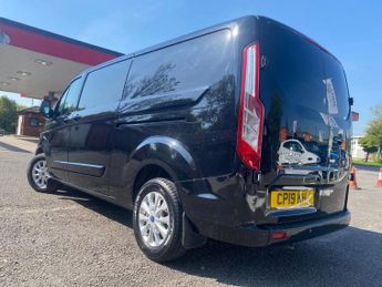 FORD TRANSIT CUSTOM 2.0 300 EcoBlue Limited Panel Van 5dr Diesel Auto L2 H1 Euro 6 (
