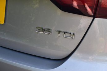 AUDI A4 AVANT 2.0 TDI 35 Sport Estate 5dr Diesel S Tronic Euro 6 (s/s) (163 ps