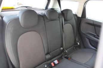 MINI COUNTRYMAN 2.0 Cooper D SUV 5dr Diesel Auto Euro 6 (s/s) (150 ps)