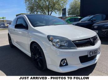 Vauxhall Astra 2.0i 16v VXR Arctic Edition Hatchback 3dr Petrol Manual (221 g/k