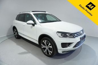 Volkswagen Touareg 3.0 TDI V6 BlueMotion Tech R-Line SUV 5dr Diesel Tiptronic 4WD E