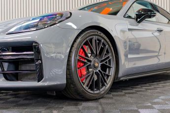 PORSCHE PANAMERA 4.0T V8 GTS Saloon 5dr Petrol PDK 4WD Euro 6 (s/s) (500 ps)