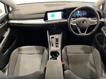 VOLKSWAGEN GOLF 1.5 eTSI MHEV Life Hatchback 5dr Petrol Hybrid DSG Euro 6 (s/s) 