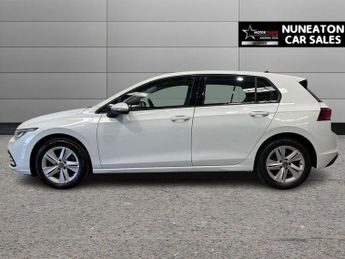 VOLKSWAGEN GOLF 1.5 eTSI MHEV Life Hatchback 5dr Petrol Hybrid DSG Euro 6 (s/s) 