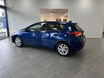 TOYOTA AURIS 1.8 VVT-h Business Edition Hatchback 5dr Petrol Hybrid CVT Euro 