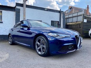 Alfa Romeo Giulia 2.0 TB VELOCE 4d 277 BHP