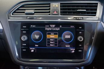 VOLKSWAGEN TIGUAN ALLSPACE 1.5 TSI EVO R-Line Tech SUV 5dr Petrol DSG Euro 6 (s/s) (150 ps)