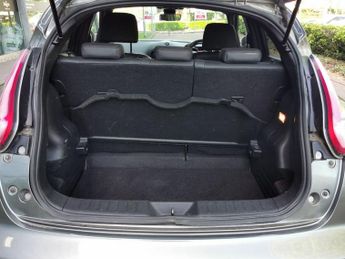 NISSAN JUKE 1.2 DIG-T Tekna SUV 5dr Petrol Manual Euro 6 (s/s) (115 ps)