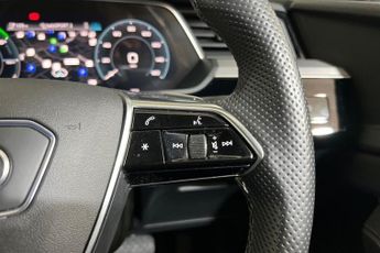 AUDI E-TRON 55 S line Sportback 5dr Electric Auto quattro 95kWh (408 ps) Par