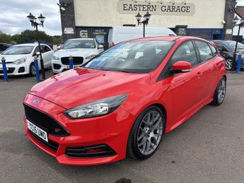 Ford Focus 2.0 TDCi ST-1 Hatchback 5dr Diesel Manual Euro 6 (s/s) (185 ps)
