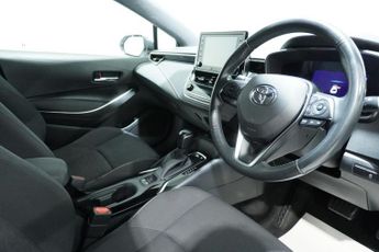 TOYOTA COROLLA 1.8 VVT-h GPF Icon Tech Hatchback 5dr Petrol Hybrid CVT Euro 6 (