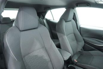 TOYOTA COROLLA 1.8 VVT-h GPF Icon Tech Hatchback 5dr Petrol Hybrid CVT Euro 6 (