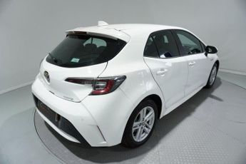 TOYOTA COROLLA 1.8 VVT-h GPF Icon Tech Hatchback 5dr Petrol Hybrid CVT Euro 6 (